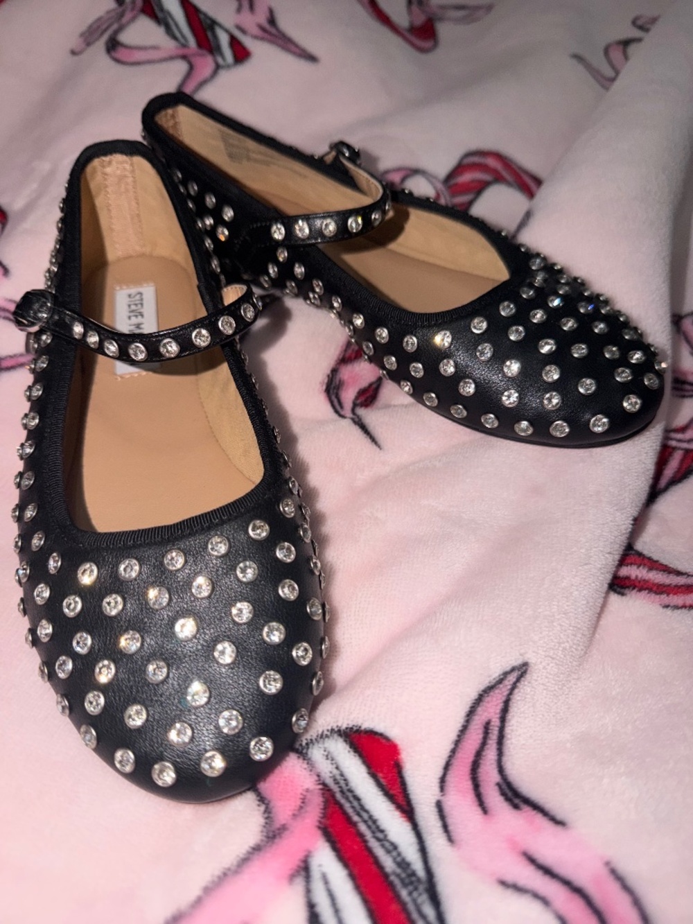Steve madden embellished flats